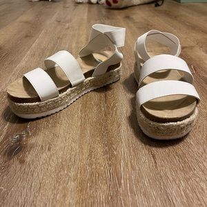 Woman's sandals